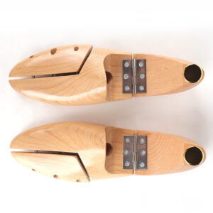 Factory  Provide Support  Natrual Beech  Wooden Shoe Tree Customize Logo Stretcher And Adjust Shoe stretcher Shape